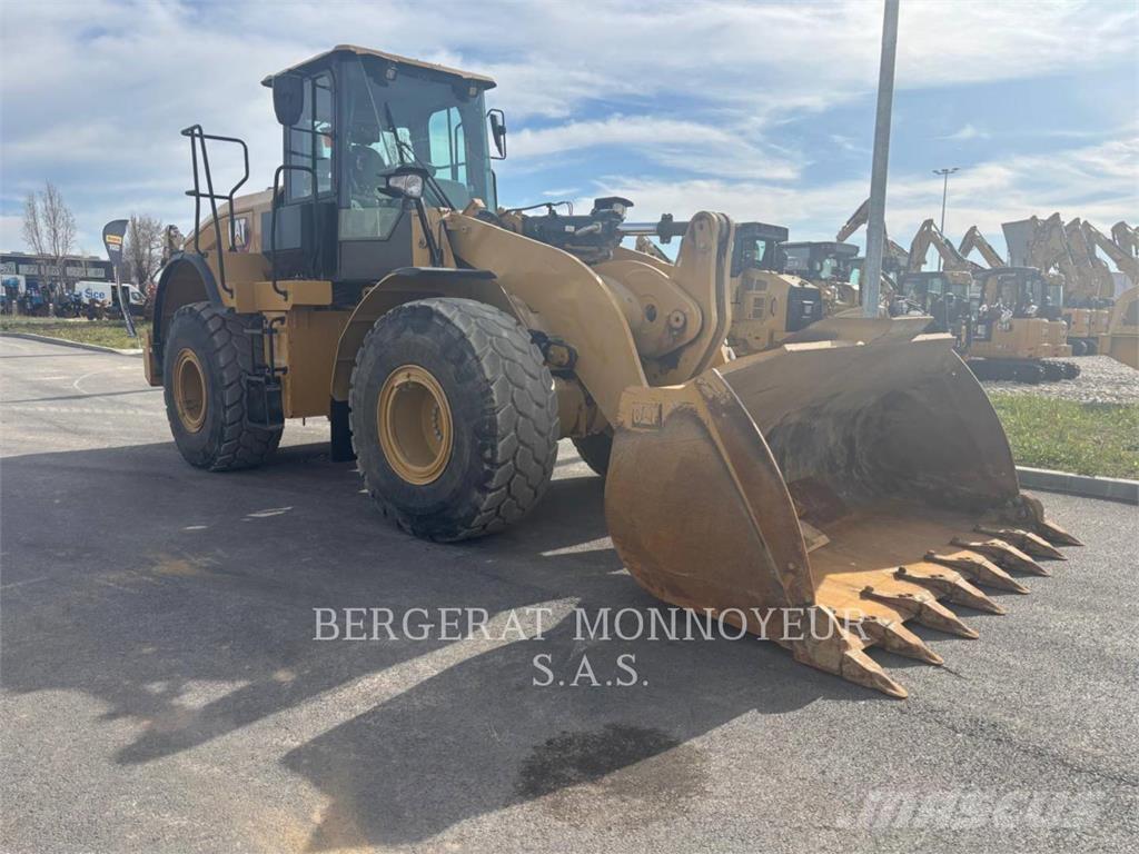 CAT 950GC Gumikerekes homlokrakodók