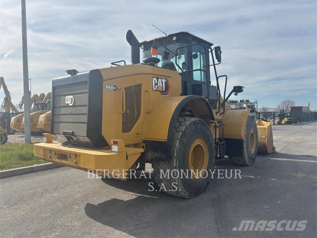 CAT 950GC Gumikerekes homlokrakodók