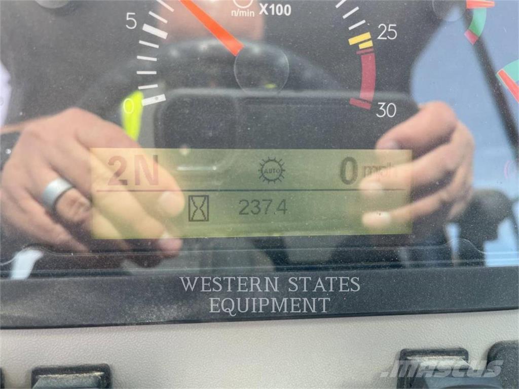 CAT 950GC Gumikerekes homlokrakodók