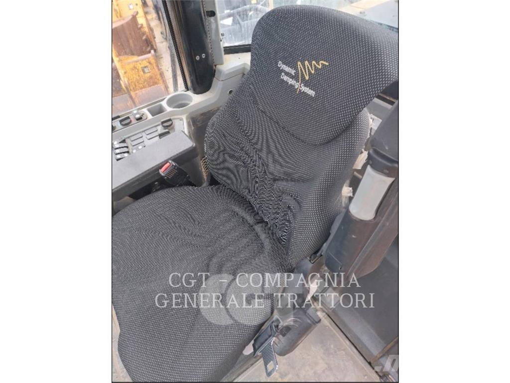 CAT 950GC Gumikerekes homlokrakodók