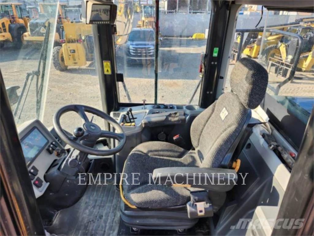 CAT 950GC FC Gumikerekes homlokrakodók
