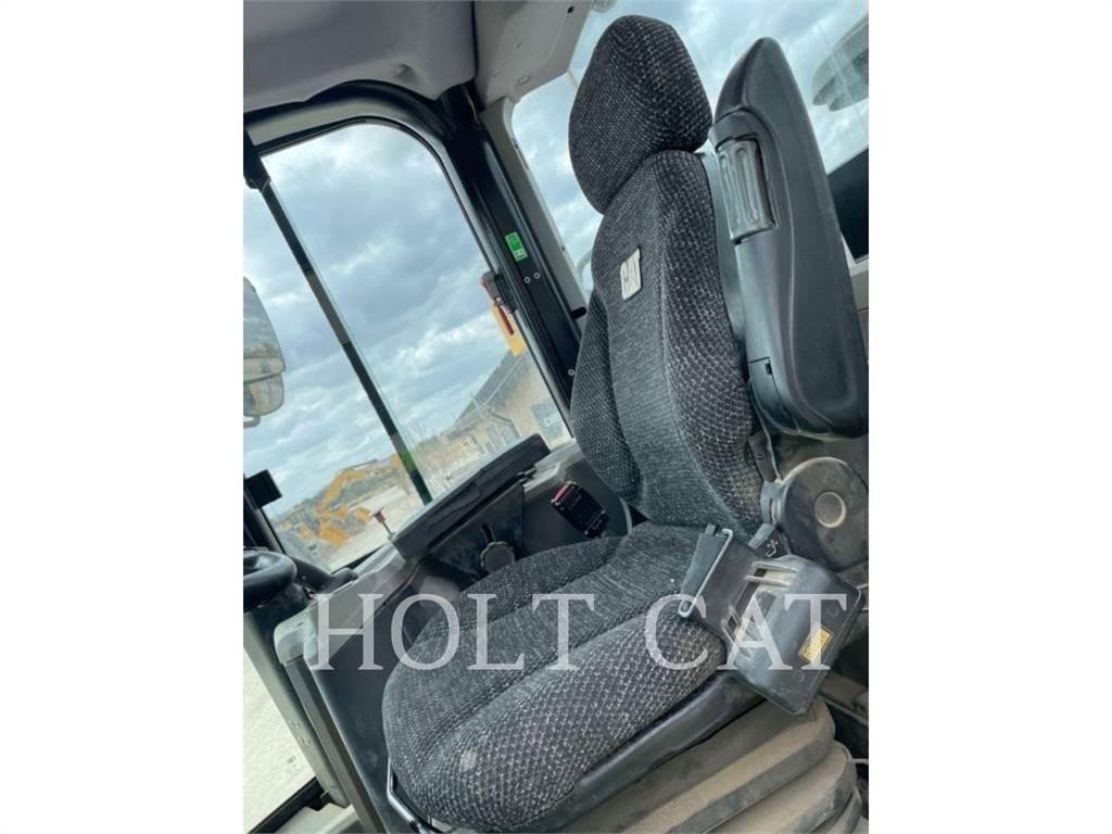 CAT 950GC QC Gumikerekes homlokrakodók