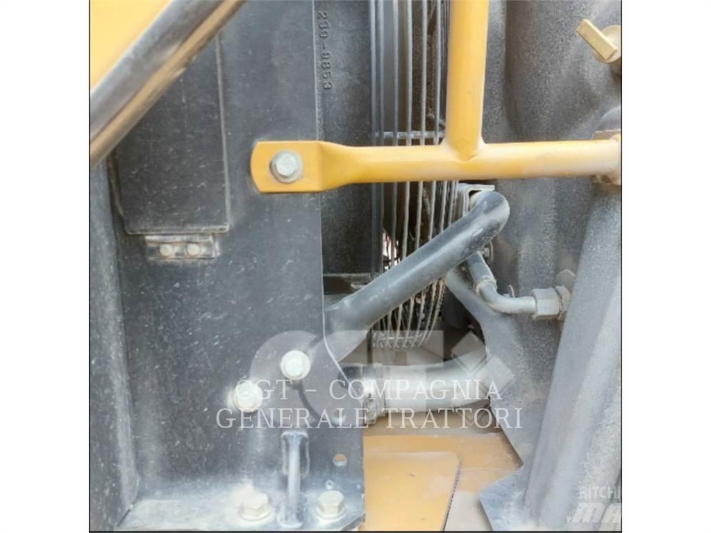 CAT 950H Gumikerekes homlokrakodók