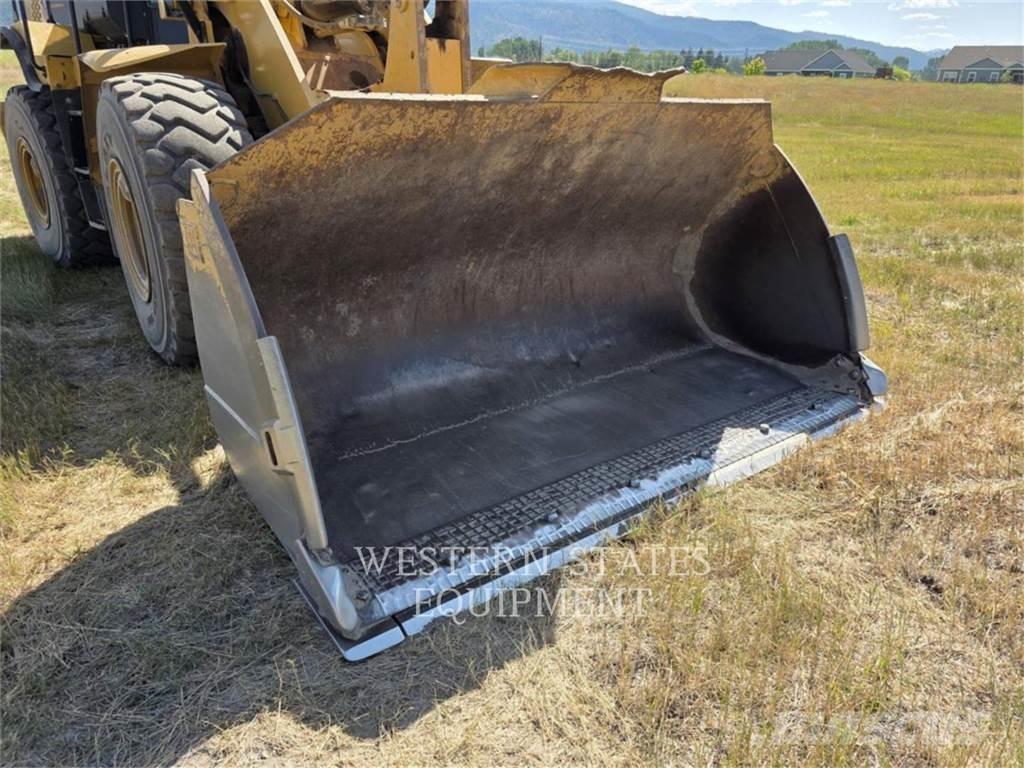 CAT 950K Gumikerekes homlokrakodók
