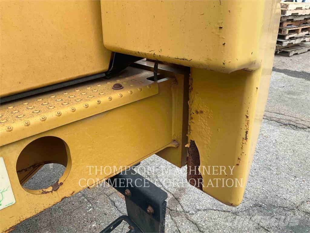 CAT 950K Gumikerekes homlokrakodók