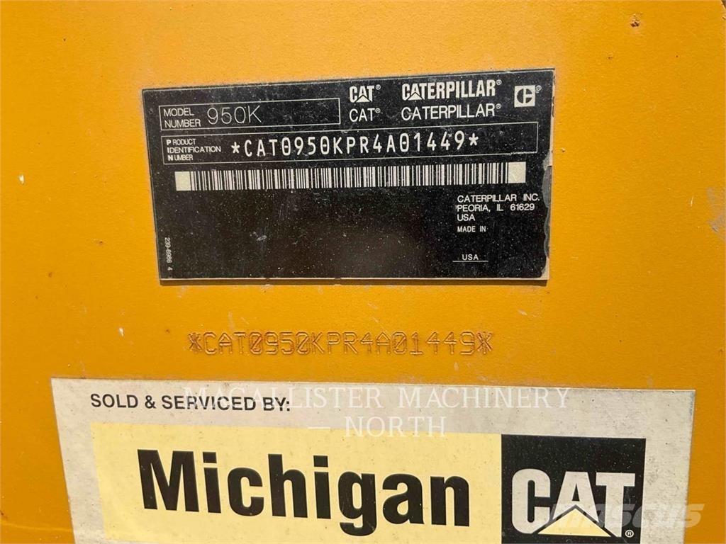 CAT 950K S Gumikerekes homlokrakodók