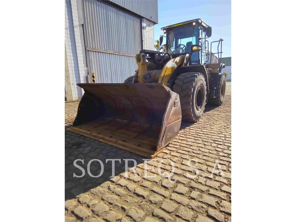 CAT 950L Gumikerekes homlokrakodók