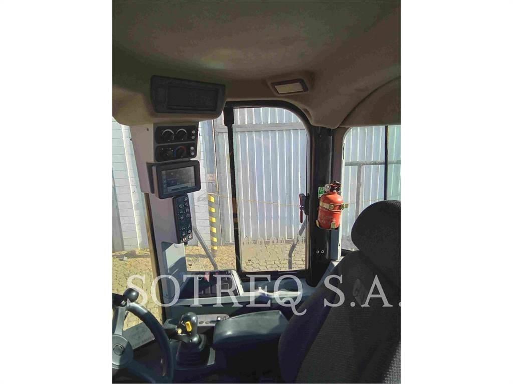CAT 950L Gumikerekes homlokrakodók
