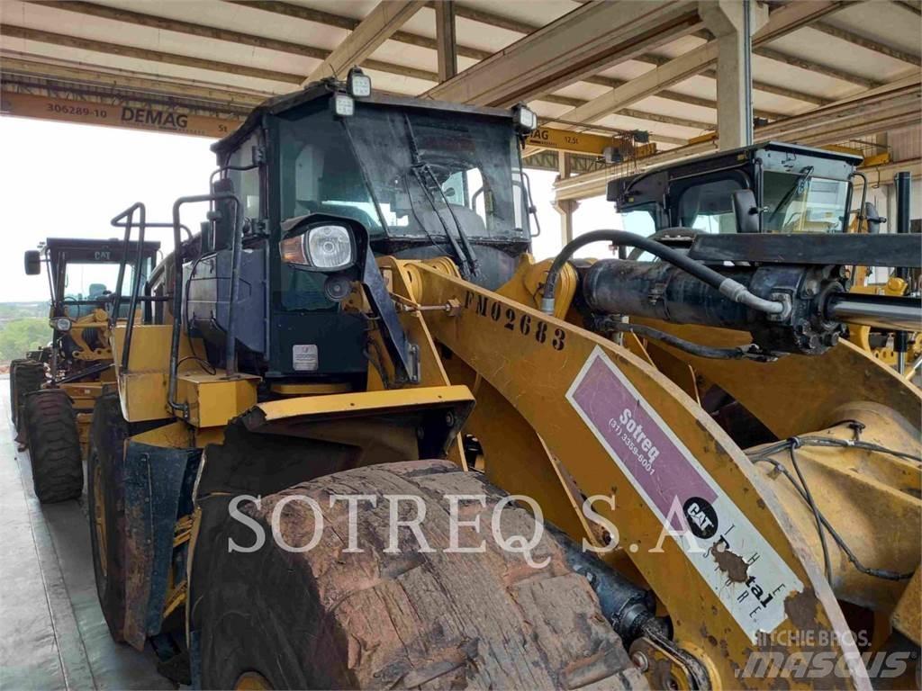 CAT 950L Gumikerekes homlokrakodók