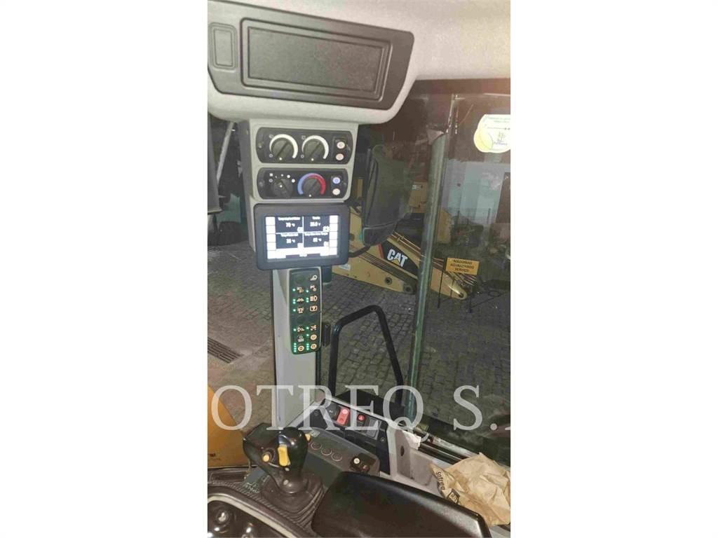 CAT 950L Gumikerekes homlokrakodók
