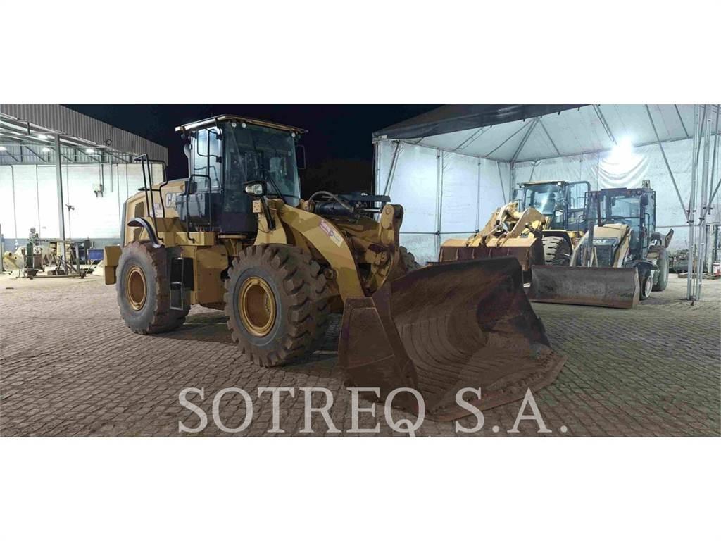 CAT 950L Gumikerekes homlokrakodók