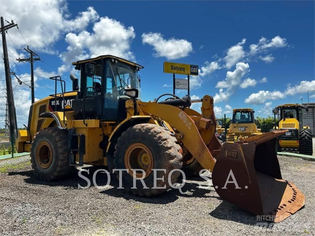 CAT 950L Gumikerekes homlokrakodók