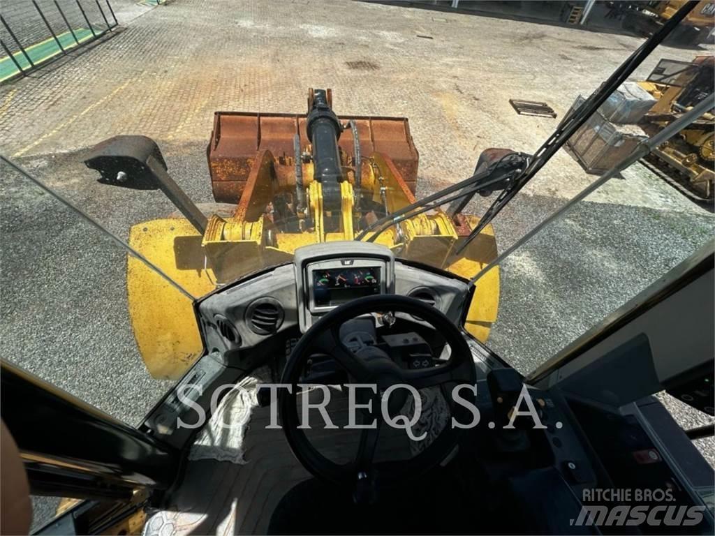 CAT 950L Gumikerekes homlokrakodók