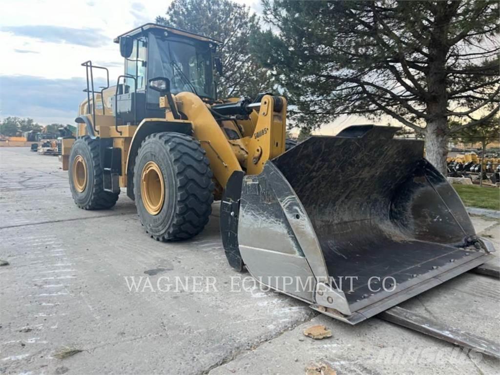 CAT 950M Gumikerekes homlokrakodók