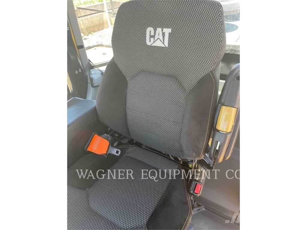 CAT 950M Gumikerekes homlokrakodók