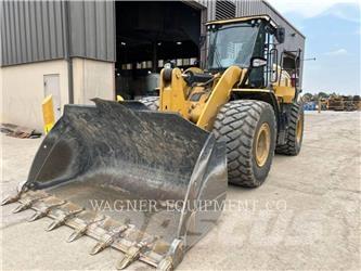 CAT 950M Gumikerekes homlokrakodók