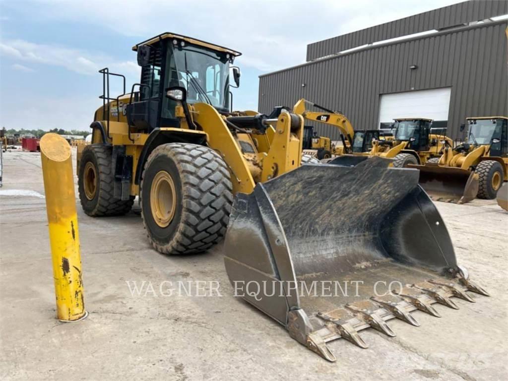 CAT 950M Gumikerekes homlokrakodók