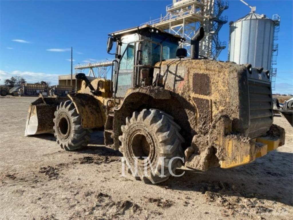 CAT 950M Gumikerekes homlokrakodók