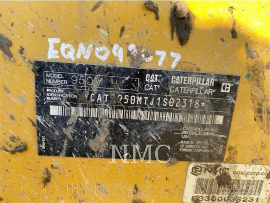 CAT 950M Gumikerekes homlokrakodók