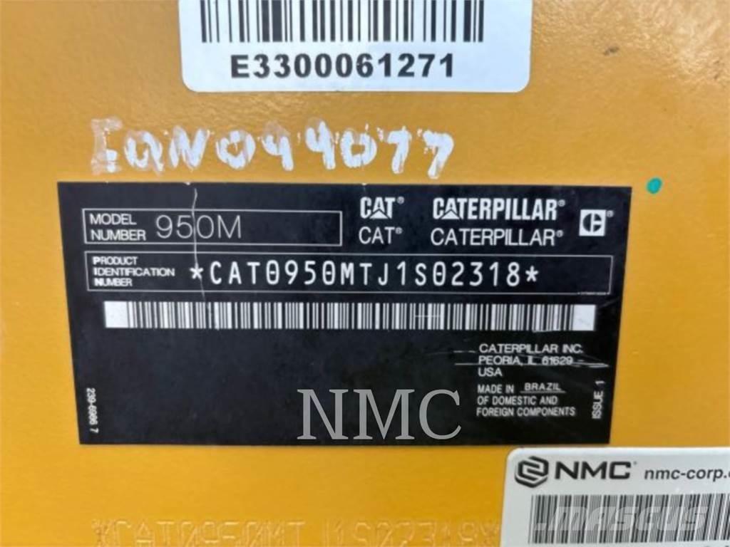 CAT 950M Gumikerekes homlokrakodók