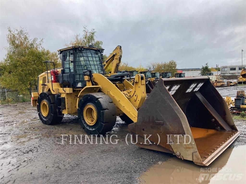 CAT 950M Gumikerekes homlokrakodók