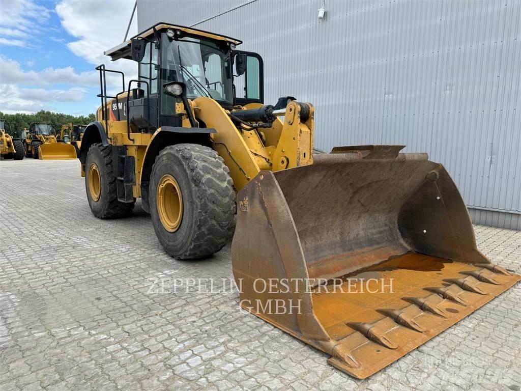 CAT 950M Gumikerekes homlokrakodók