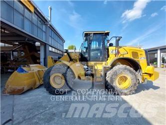 CAT 950M Gumikerekes homlokrakodók