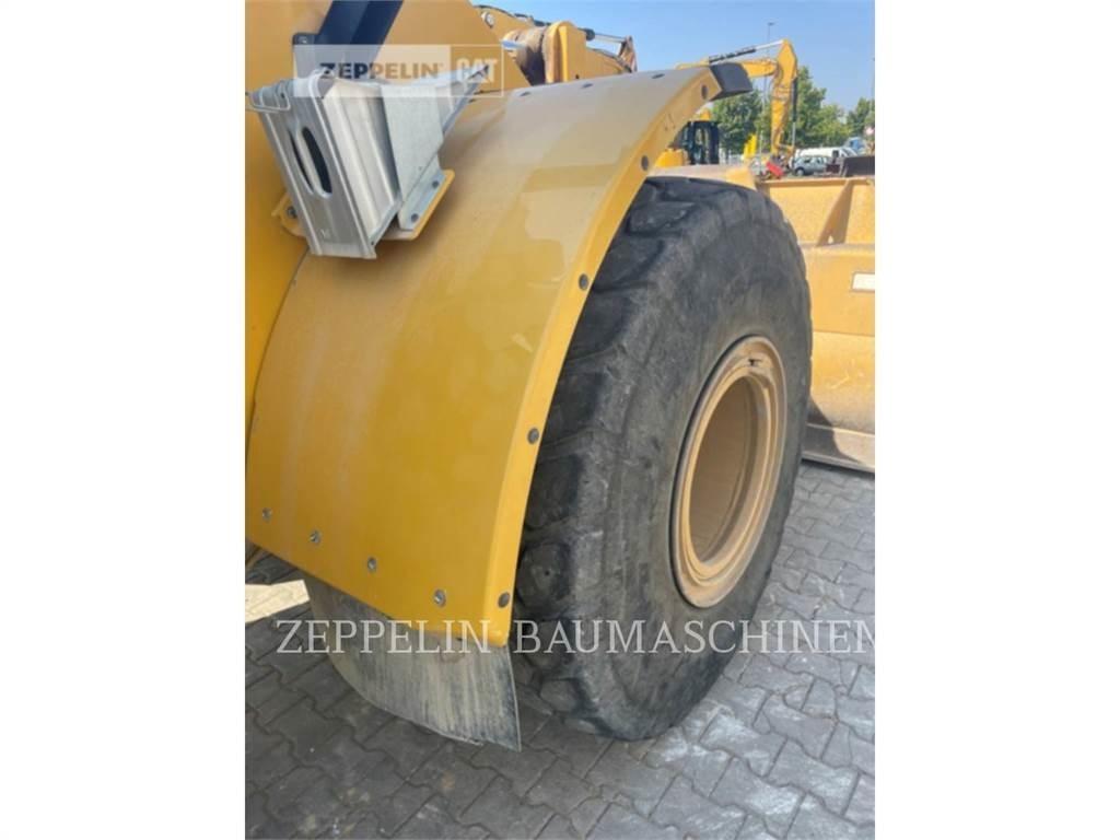 CAT 950M Gumikerekes homlokrakodók
