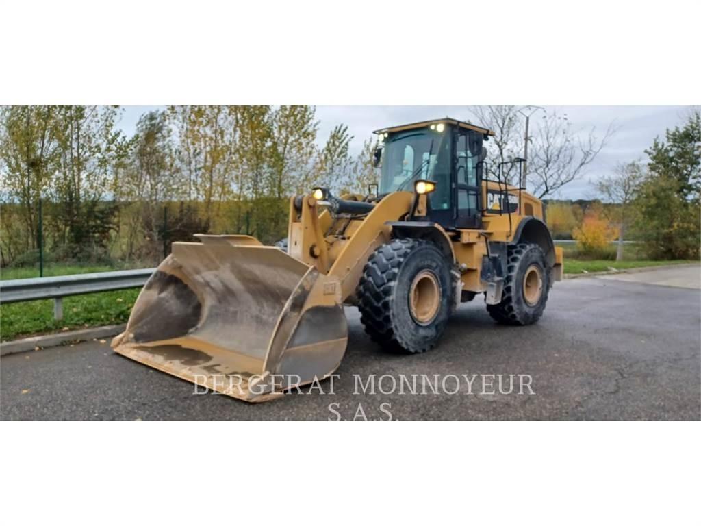 CAT 950M Gumikerekes homlokrakodók