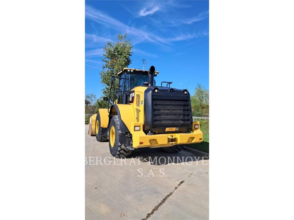 CAT 950M Gumikerekes homlokrakodók