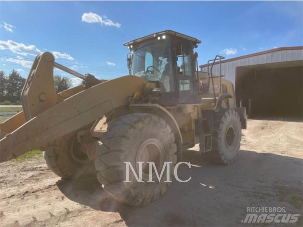 CAT 950M Gumikerekes homlokrakodók