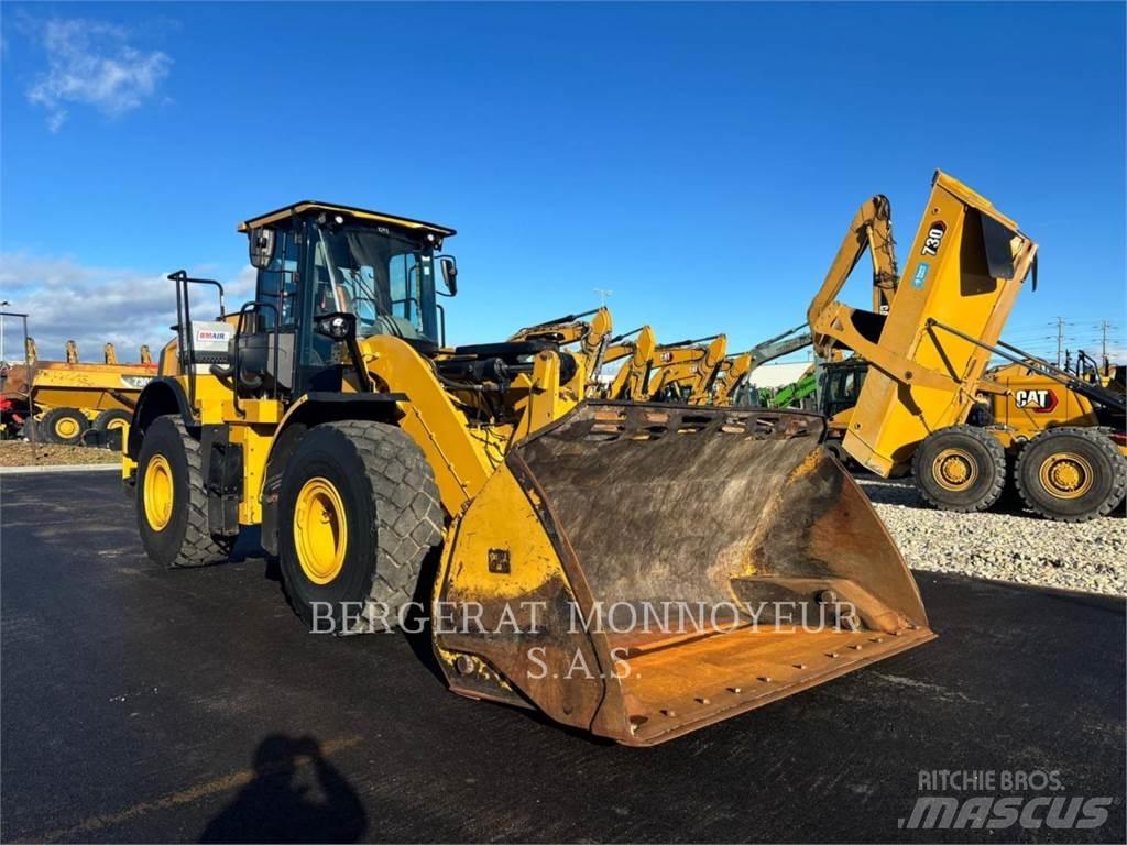 CAT 950M Gumikerekes homlokrakodók