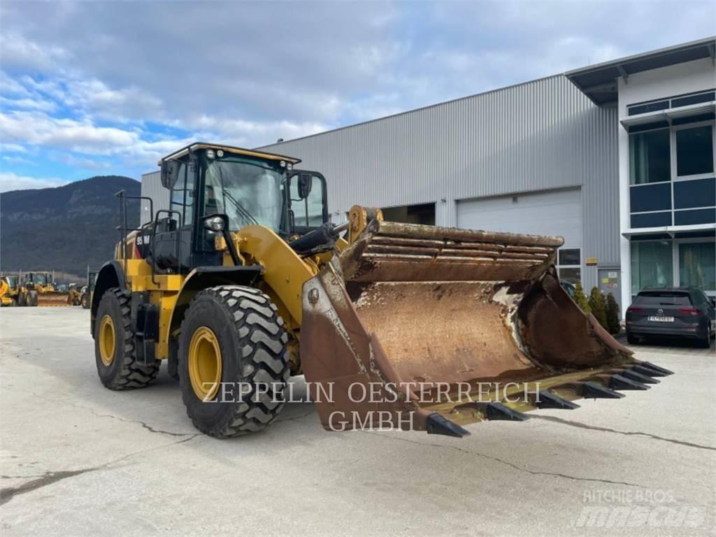 CAT 950M Gumikerekes homlokrakodók