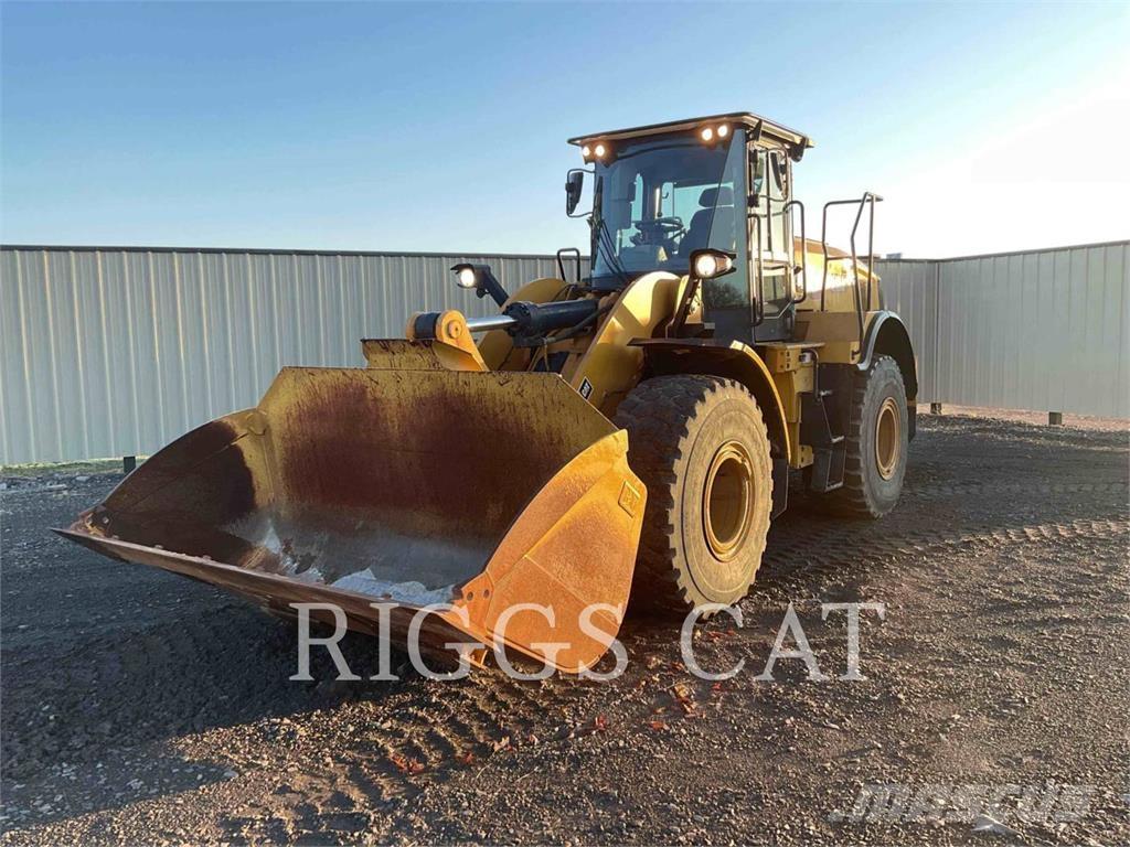 CAT 950M Gumikerekes homlokrakodók