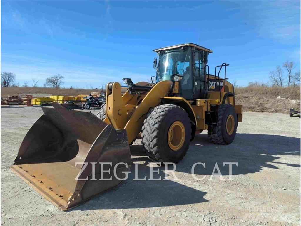 CAT 950M Gumikerekes homlokrakodók