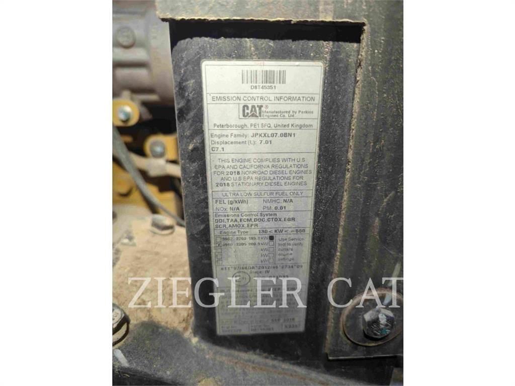 CAT 950M Gumikerekes homlokrakodók