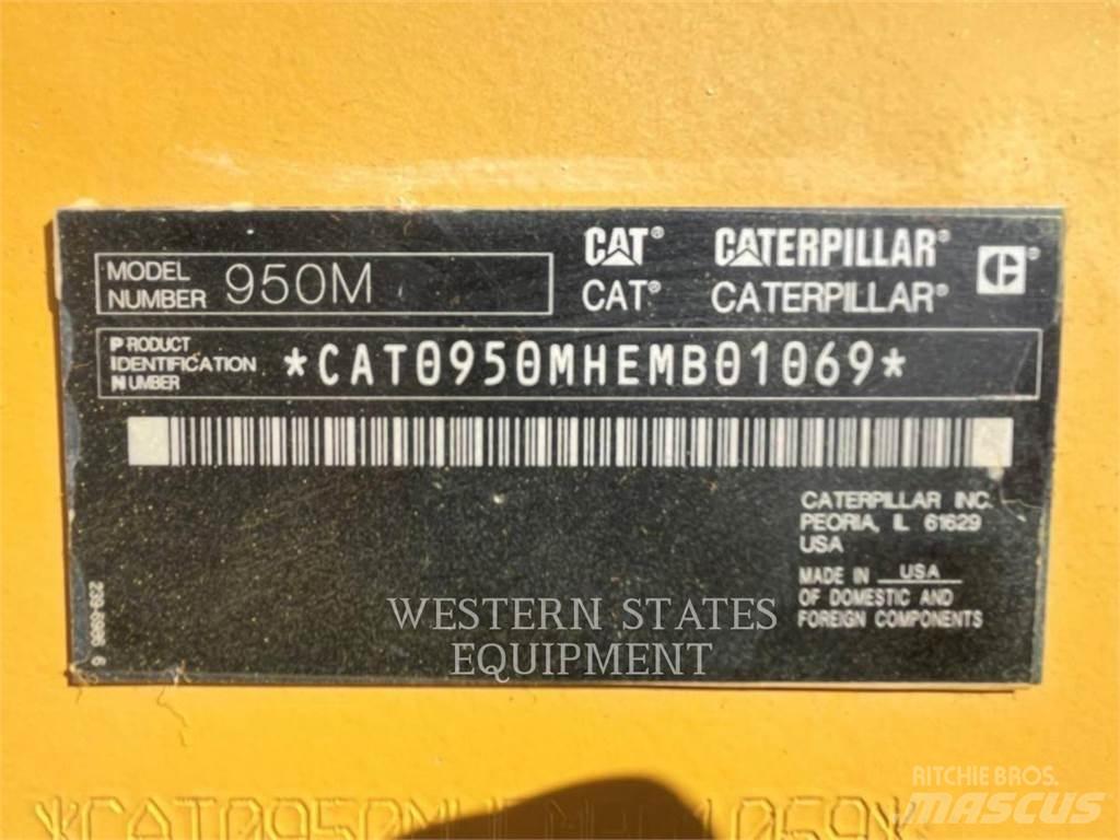 CAT 950M Gumikerekes homlokrakodók