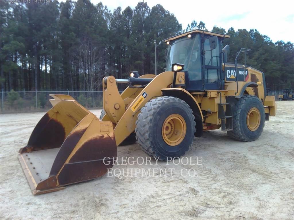 CAT 950M Gumikerekes homlokrakodók