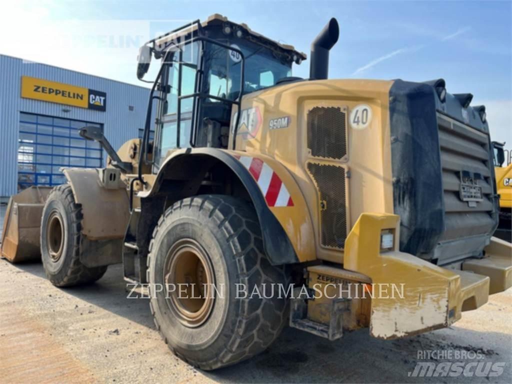 CAT 950M Gumikerekes homlokrakodók