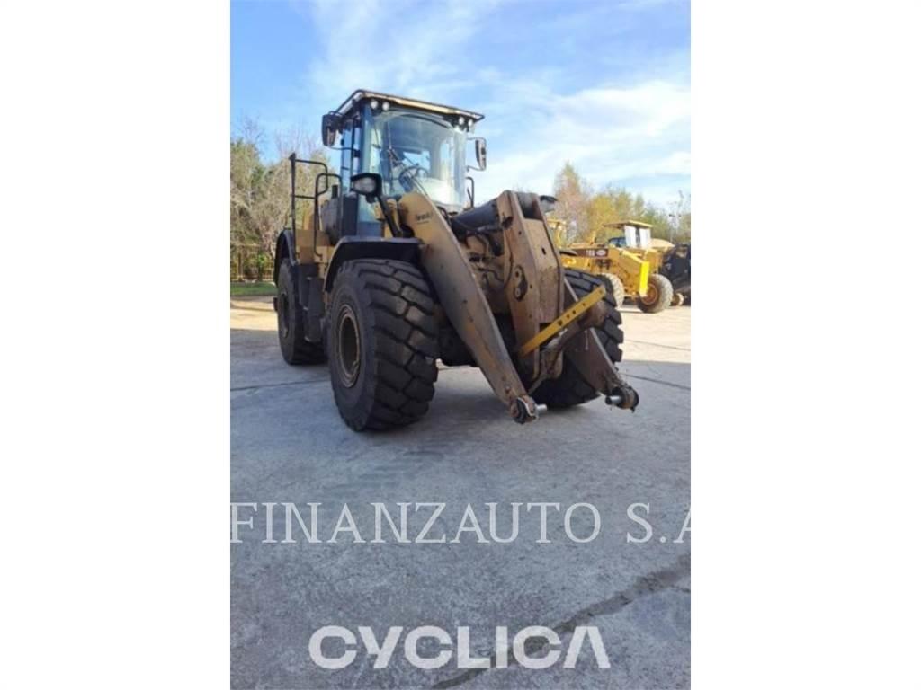 CAT 950M Gumikerekes homlokrakodók