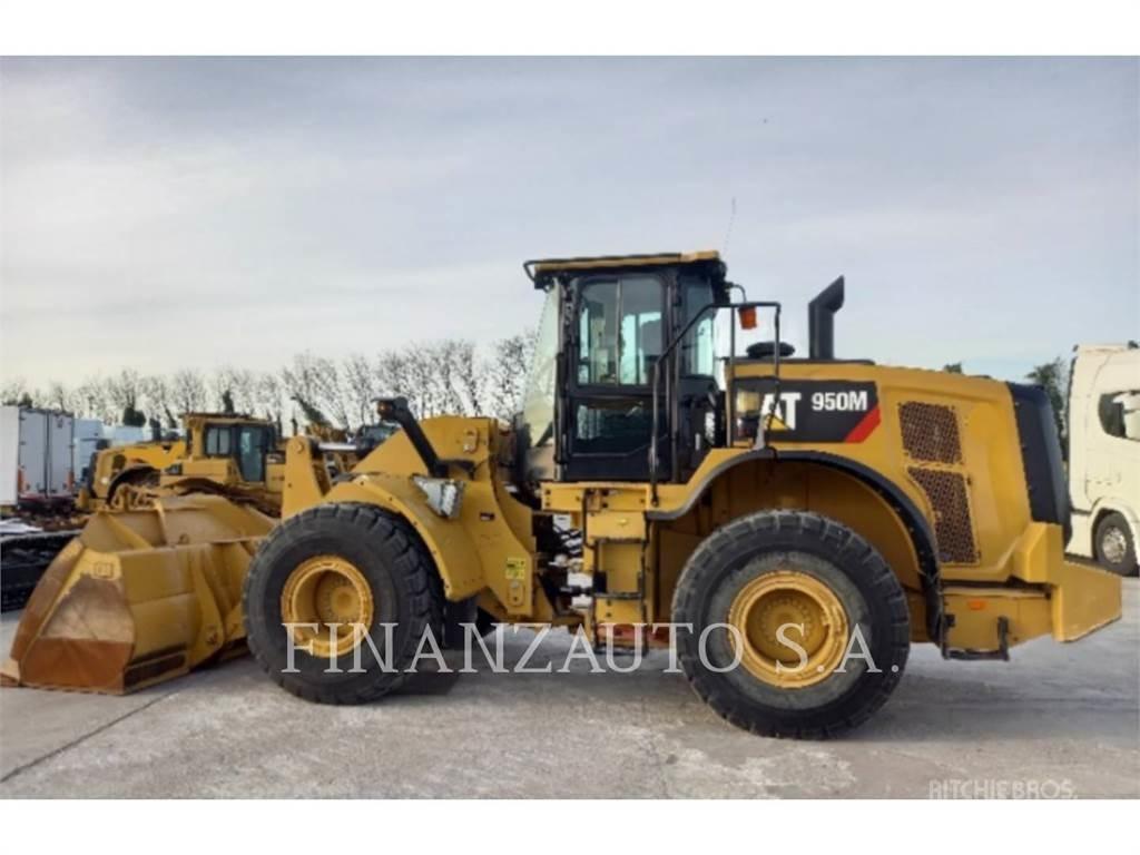 CAT 950M Gumikerekes homlokrakodók