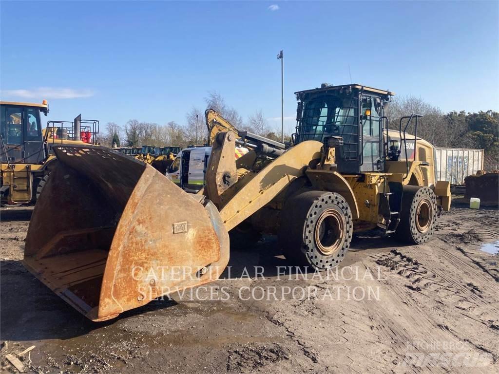 CAT 950M Gumikerekes homlokrakodók
