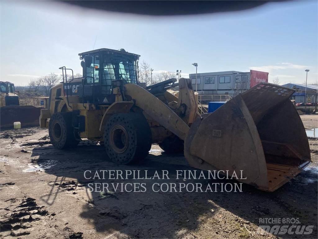 CAT 950M Gumikerekes homlokrakodók
