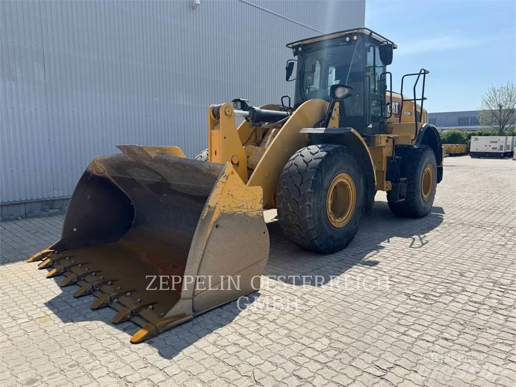 CAT 950M Gumikerekes homlokrakodók