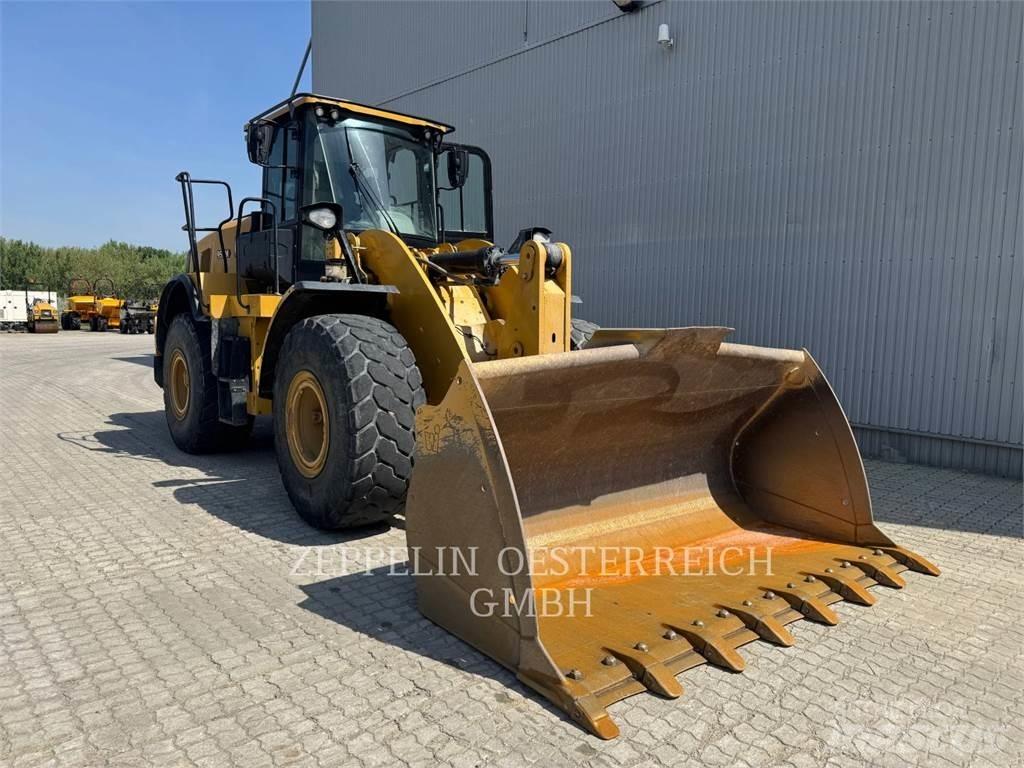 CAT 950M Gumikerekes homlokrakodók