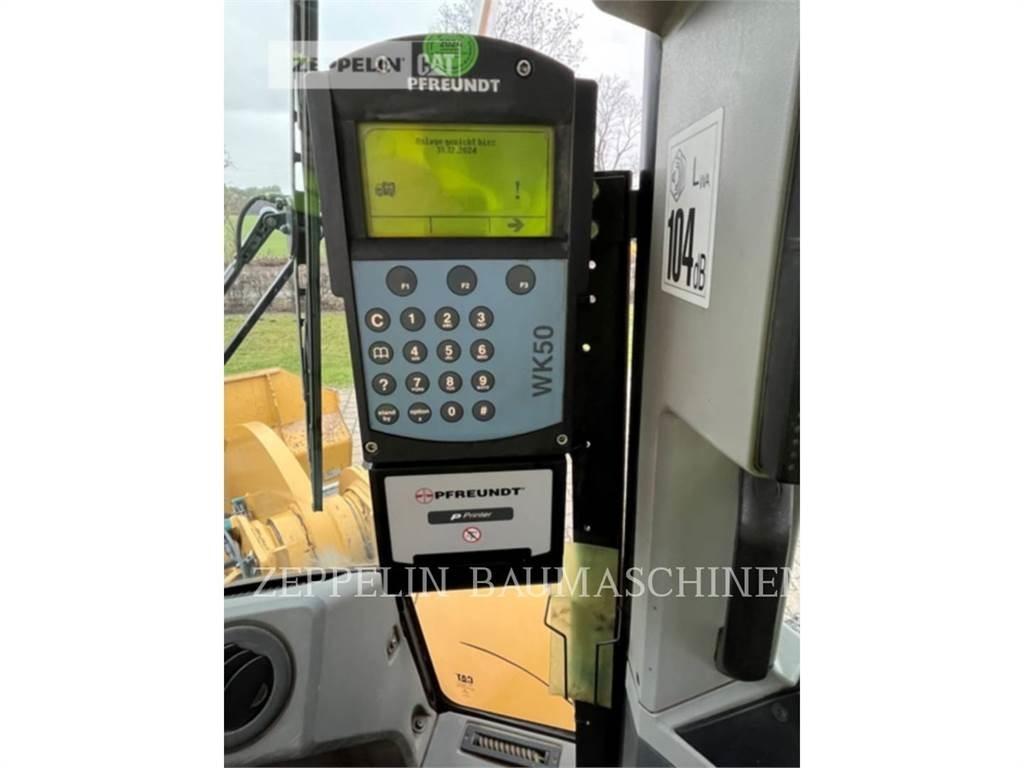 CAT 950M Gumikerekes homlokrakodók