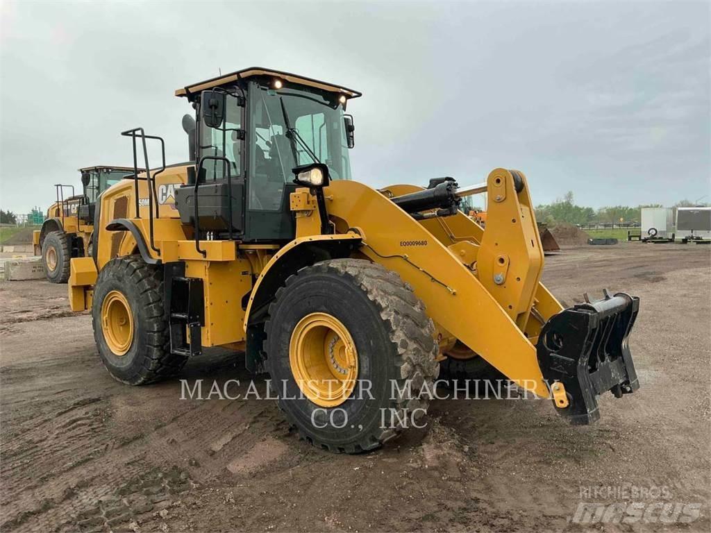 CAT 950M Gumikerekes homlokrakodók