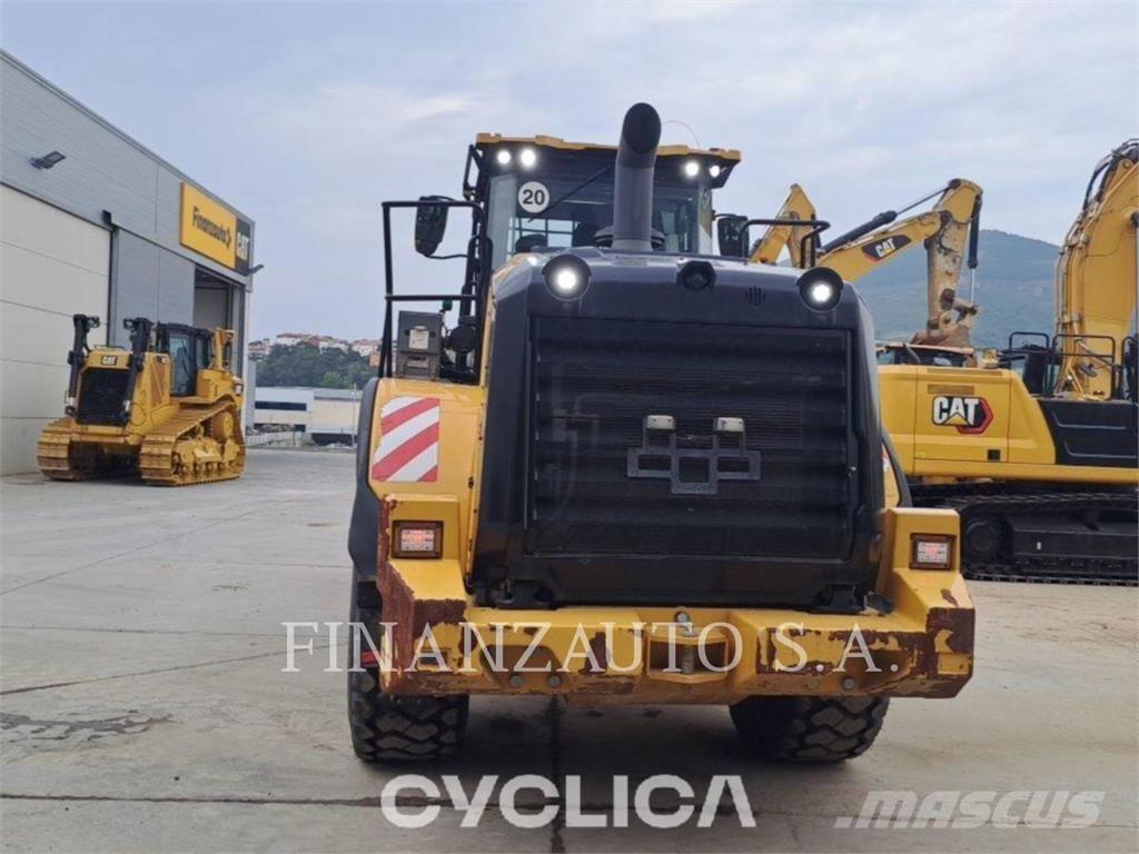 CAT 950M Gumikerekes homlokrakodók
