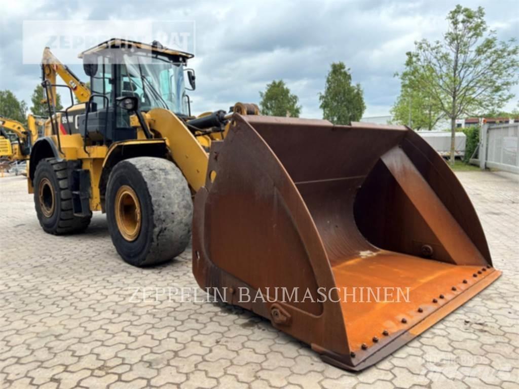 CAT 950M Gumikerekes homlokrakodók