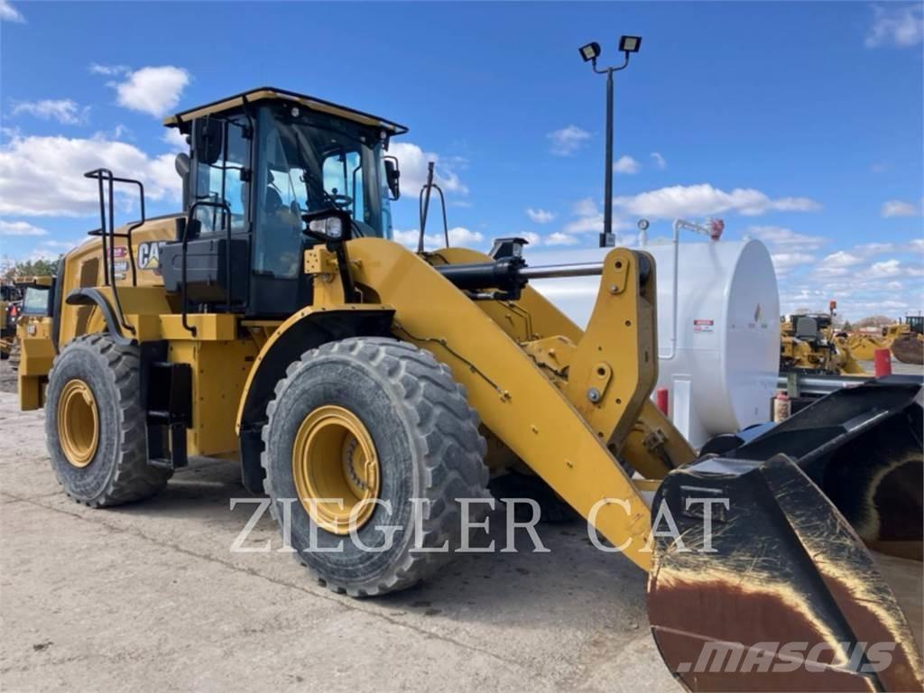 CAT 950M Gumikerekes homlokrakodók